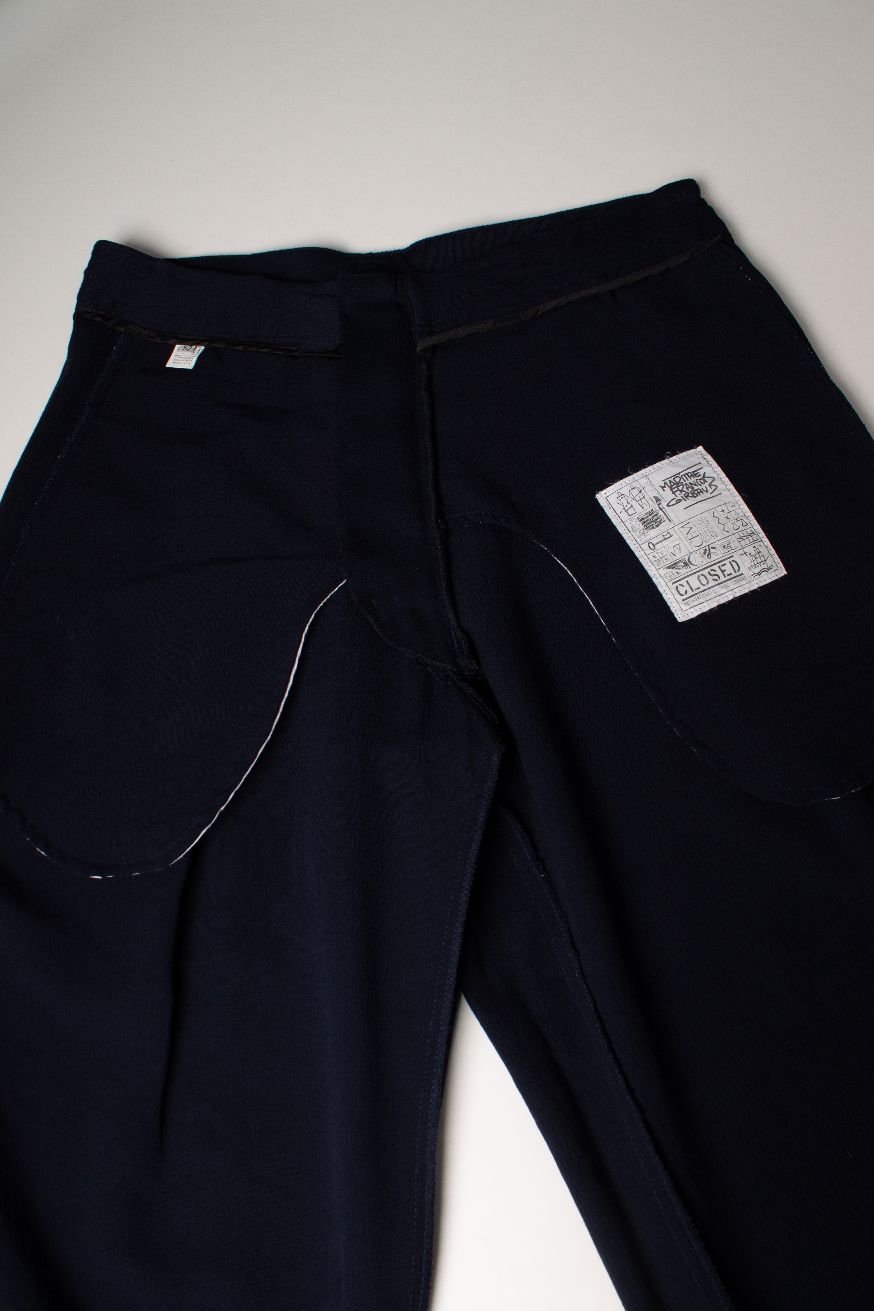 Closed 90s Pleated Pants