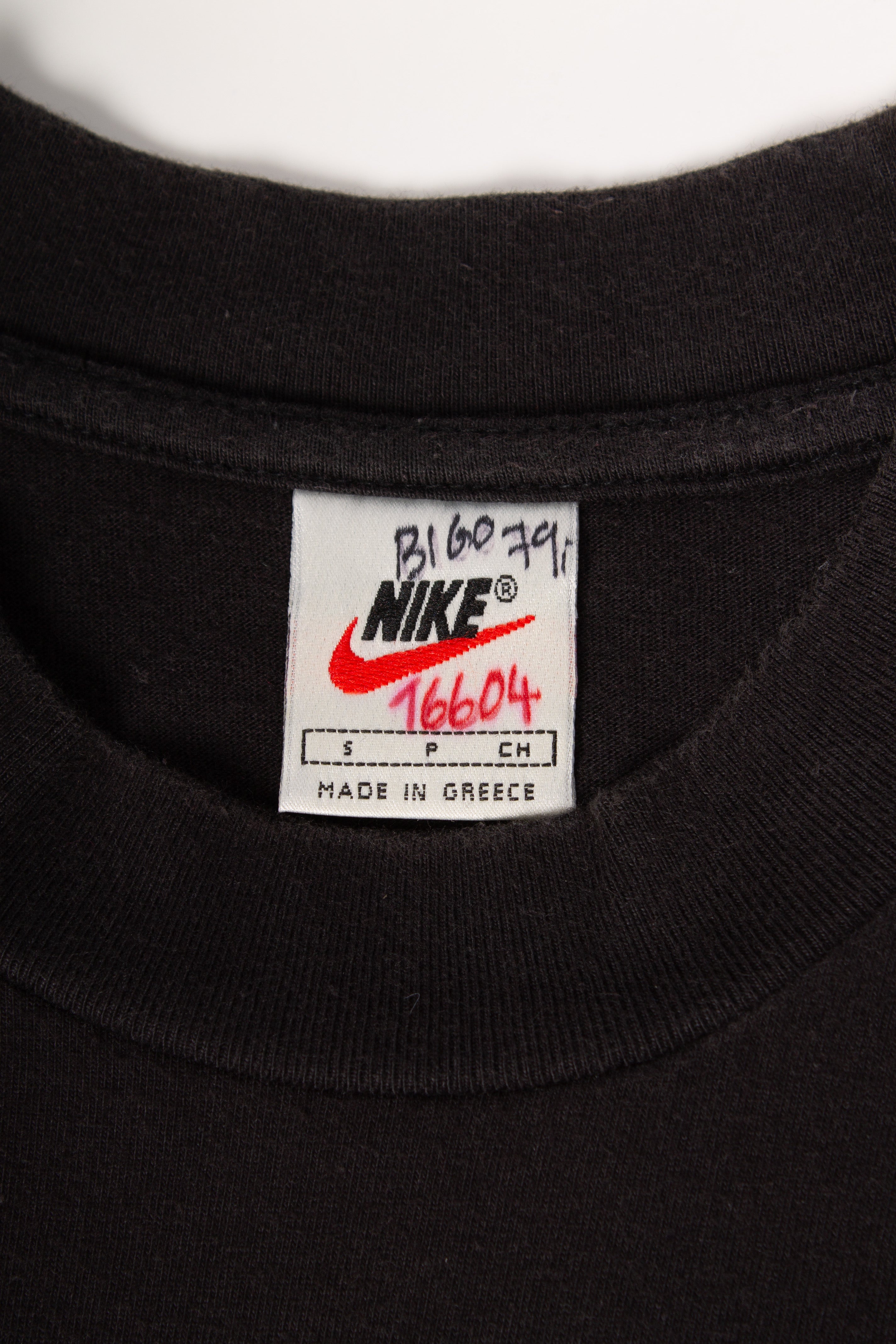 Nike 90s Slogan T-Shirt