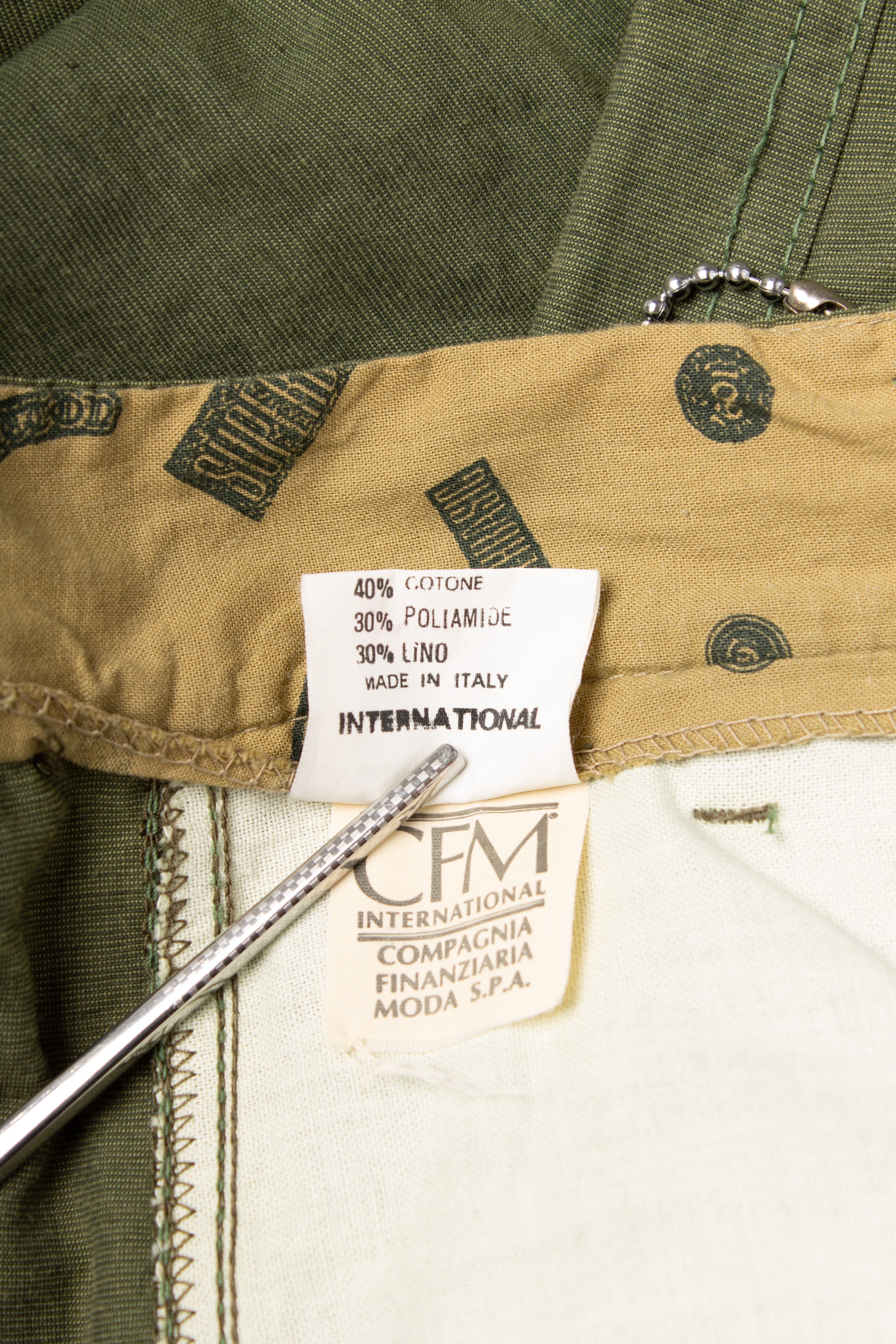 Red Button 90s Pleated Pants