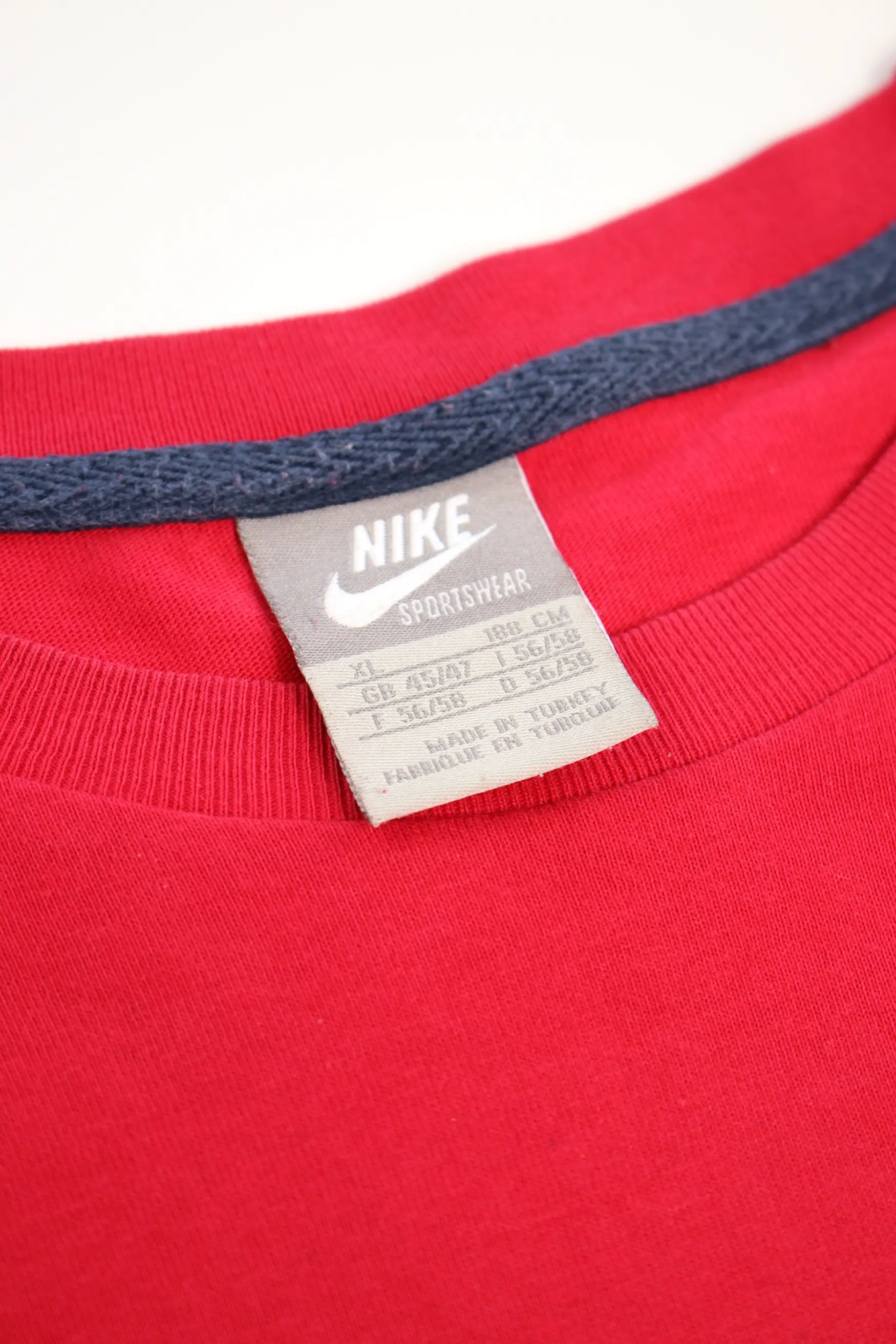 Nike '00 Swoosh T-Shirt