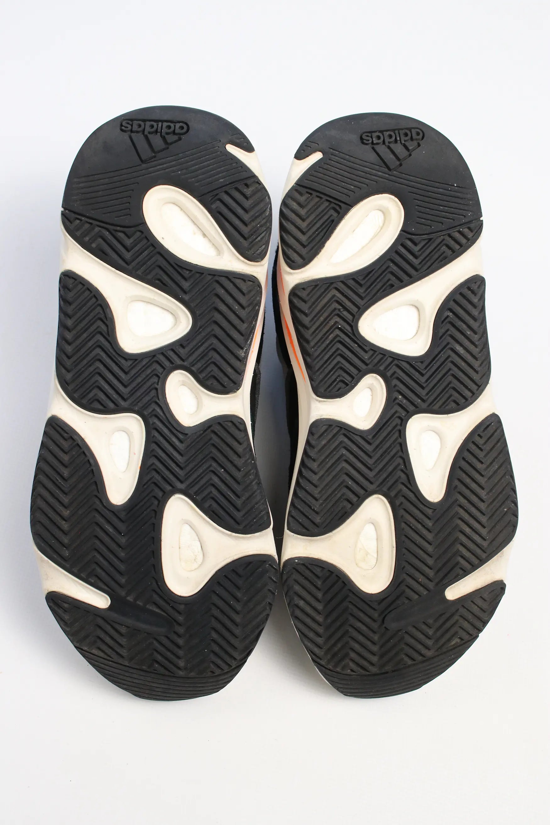 Yeezy 700 'Wave Runner'