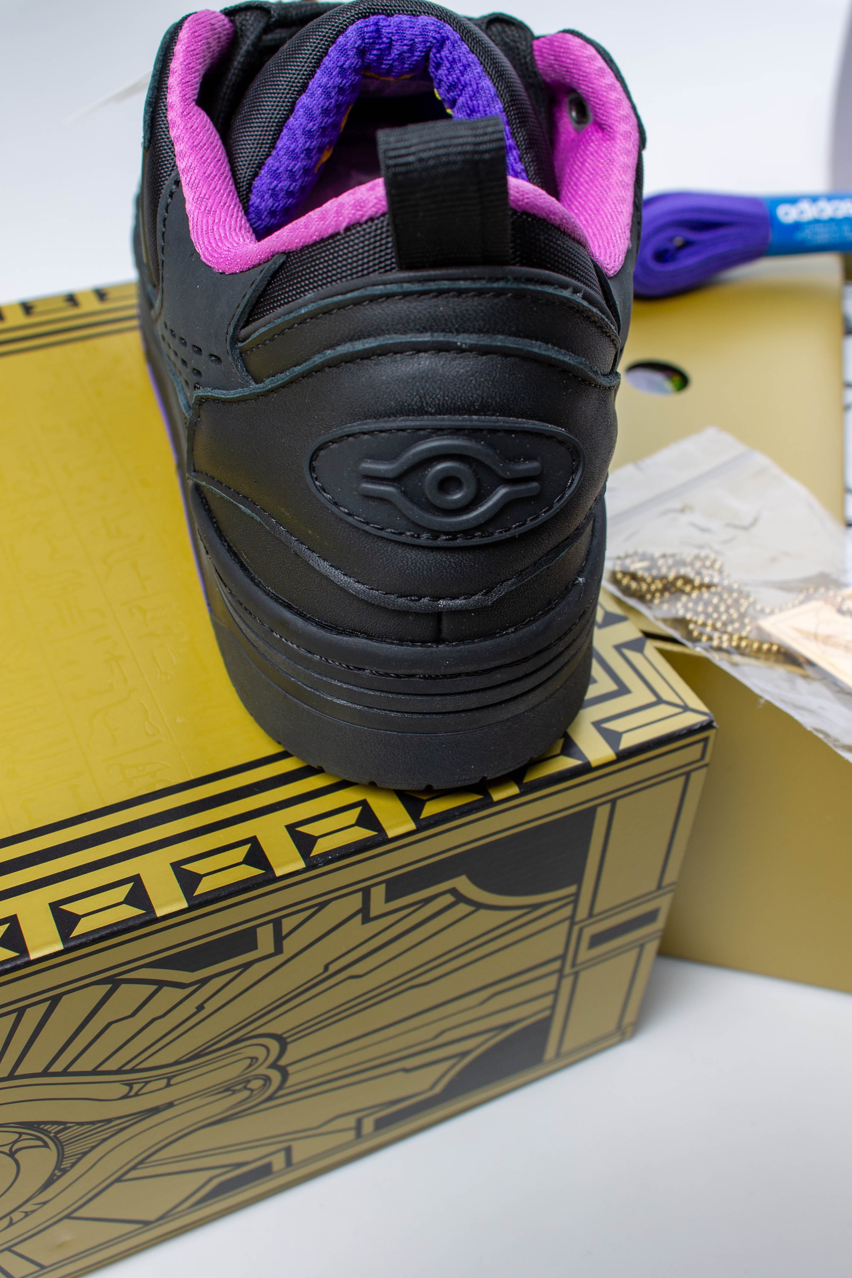 Adidas YuGiOh! Adi2000 Yugi's World