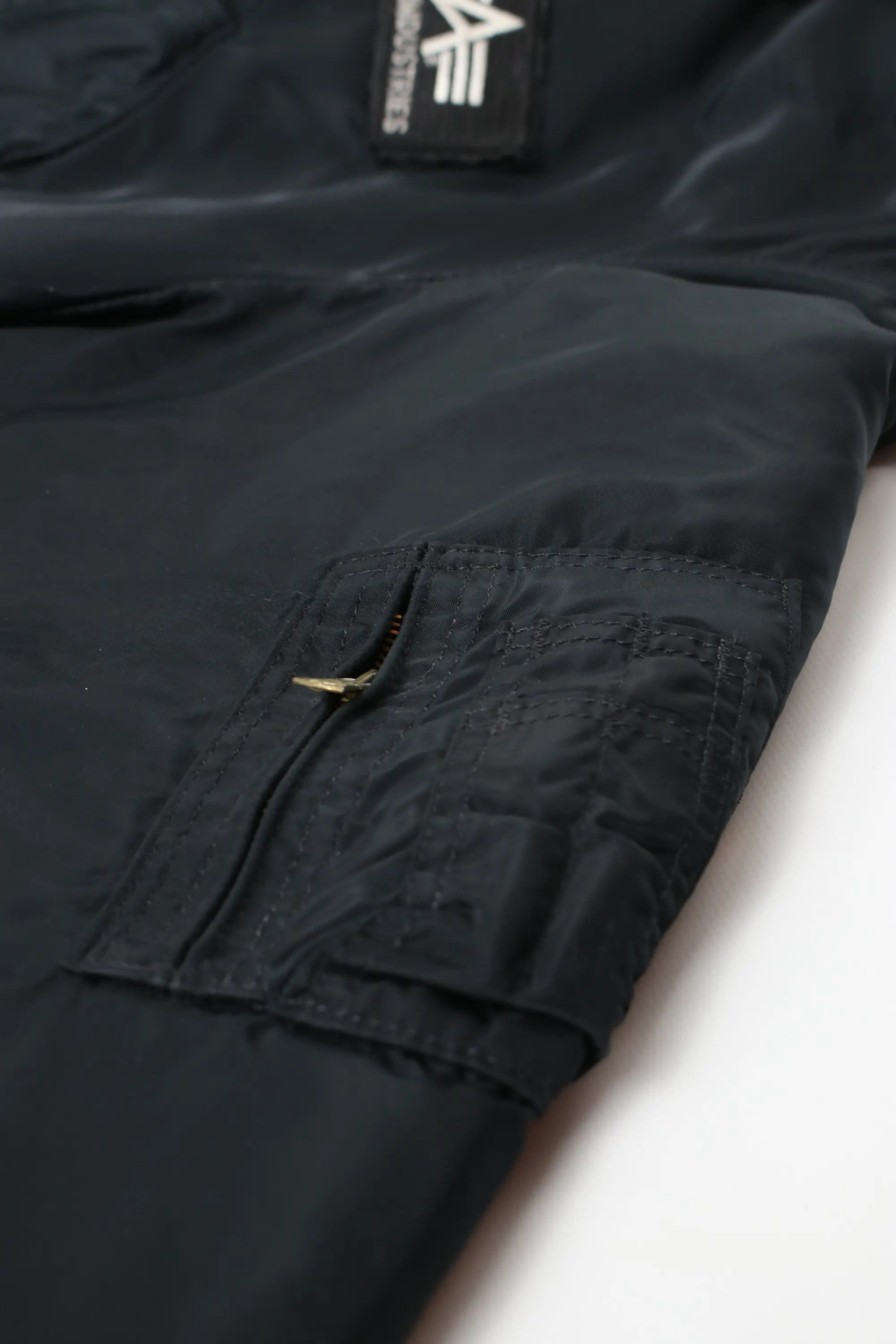 Alpha Ind. Made in US Bomber